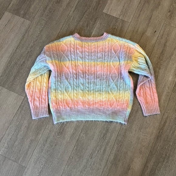 FATE Rainbow Sweater - Picture 3 of 5